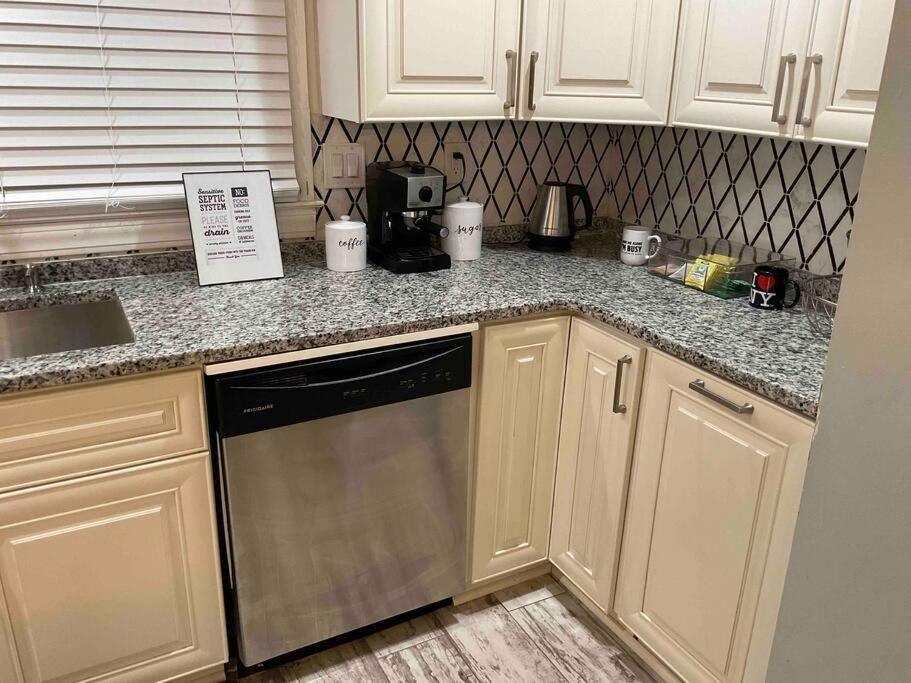 Renovated 3Bedroom 2.5Bath 2 Story House W/ Garage Lawrenceville Extérieur photo